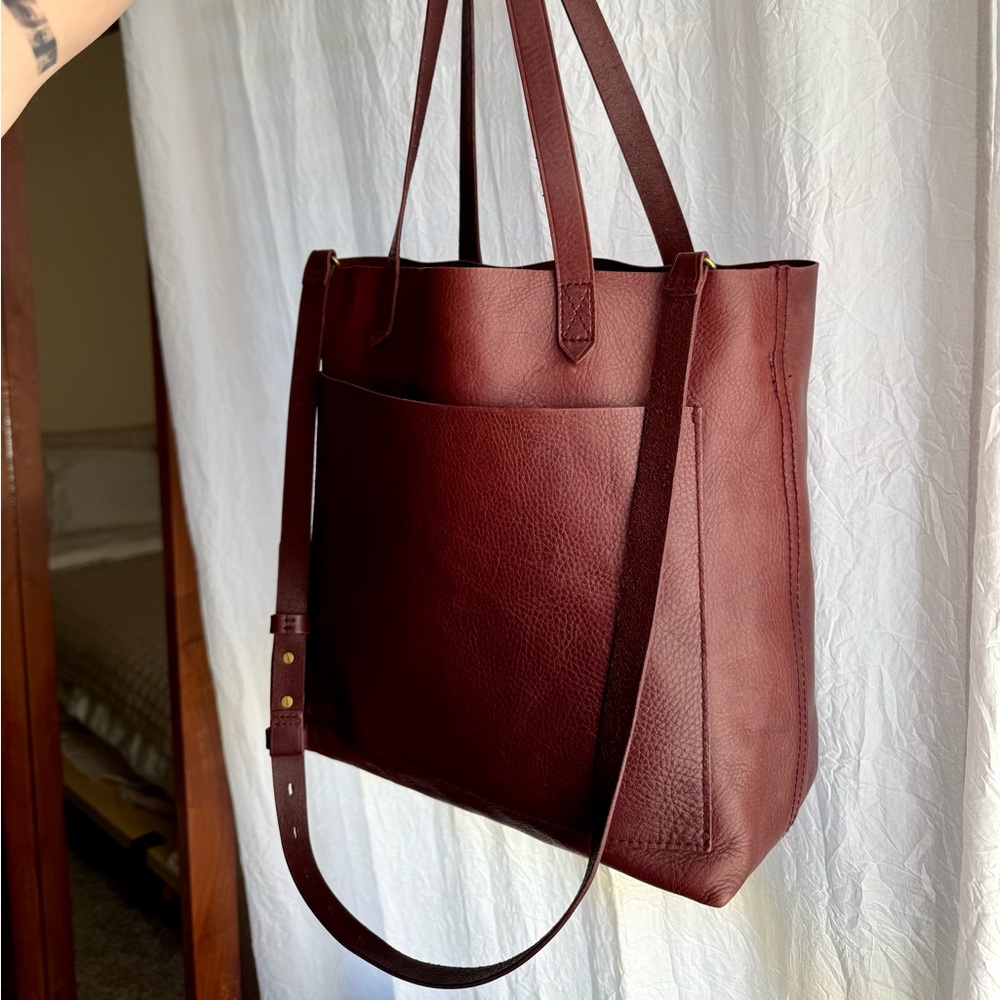 SOLD-Madewell Medium Transport Leather Tote Bag Burgundy